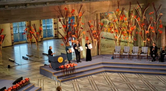 В Осло вручили Нобелевскую премию мира представителям Украины, РФ и Беларуси