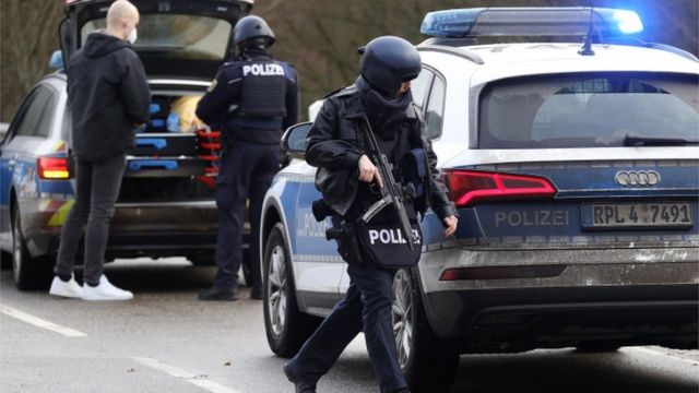 В Германии мужчины в масках напали на приют для беженцев
