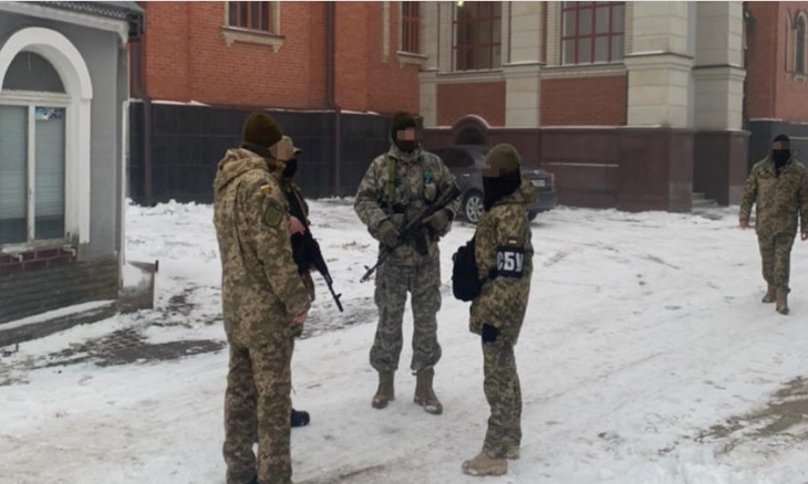 СБУ проводит обыски в соборе УПЦ в Борисполе