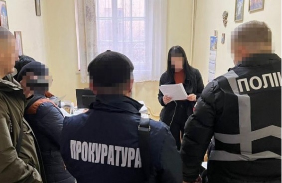Во Львове задержали врача, требовавшего от военного ВСУ 200 долларов взятки