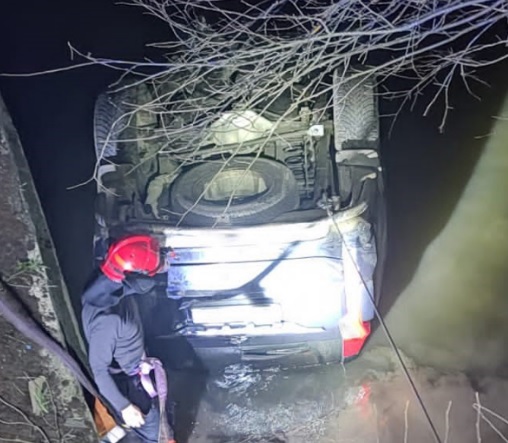 В Черкасской области Mitsubishi Pajero упал в реку: водитель погиб