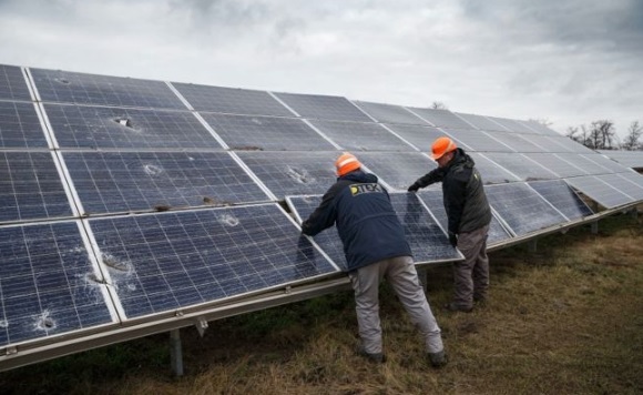 ДТЭК возобновляет работу солнечной электростанции в Херсонской области
