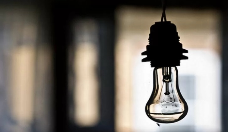 Из-за непогоды в Хмельницкой области без света остались почти 24 тысячи потребителей
