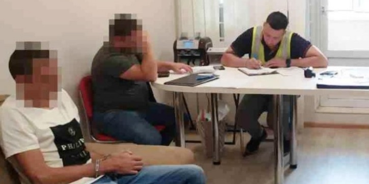 В Киеве задержали мошенника, который пытался продать чужую квартиру