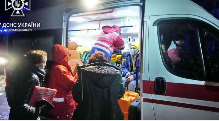 В центре Одессы произошел пожар в хостеле: эвакуировали 24 человека