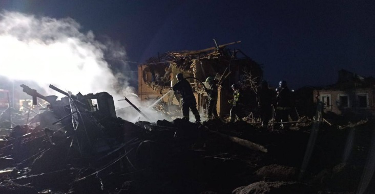 Есть погибшие и раненые, разрушены дома, разбиты авто: ночью РФ ударила по Днепропетровской области