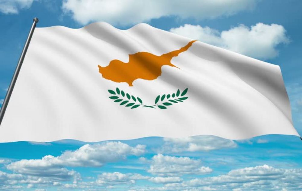 Кипр заблокировал активы лиц, которые помогали российским олигархам в обходе санкций