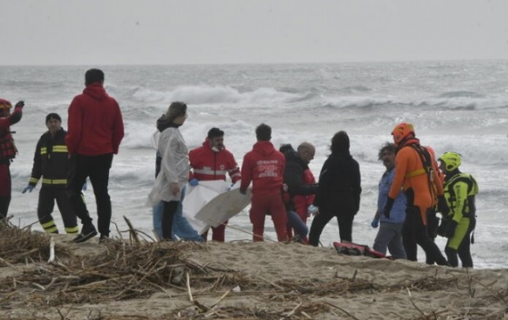 У берегов Италии утонули десятки мигрантов с Ближнего Востока