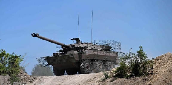 Франция отправляет в Украину первую партию легких танков AMX-10RC &#8212; СМИ