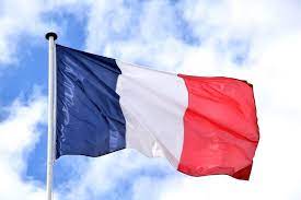 Макрон назначил новым премьером Франции 34-летнего Габриэля Атталя