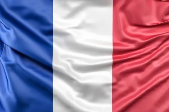 Франция закрыла посольство в Судане