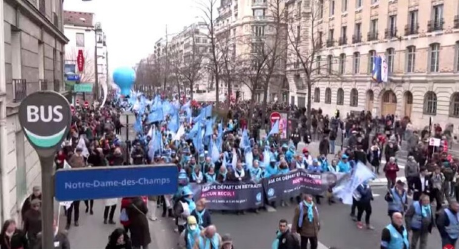Во Франции проходит общенациональная забастовка против пенсионной реформы