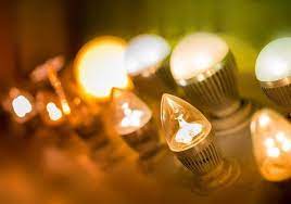 Графики на 9 апреля: когда в четверг будут отключать свет в Украине