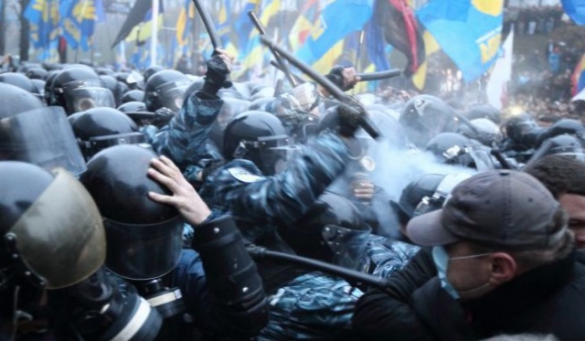 Расстрел людей на Майдане: суд приговорил к тюрьме троих &#171;беркутовцев&#187;