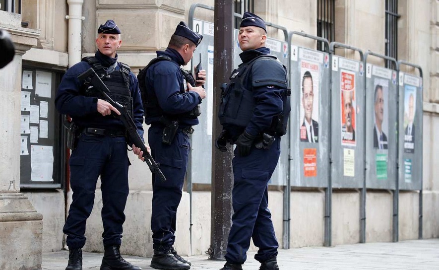 Парижская полиция запретила проводить протесты в &#171;горячих точках&#187; города