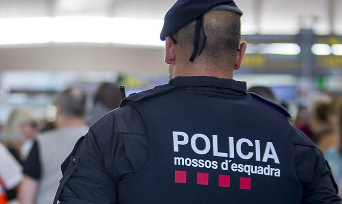В Испании погибли двое полицейских из-за столкновения с катером вероятных наркоторговцев