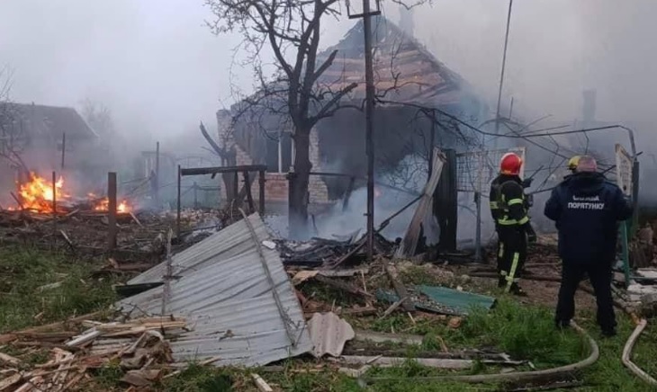 РФ обстреляла поселок под Краматорском: ранены два человека, у ребенка &#8212; ожоги