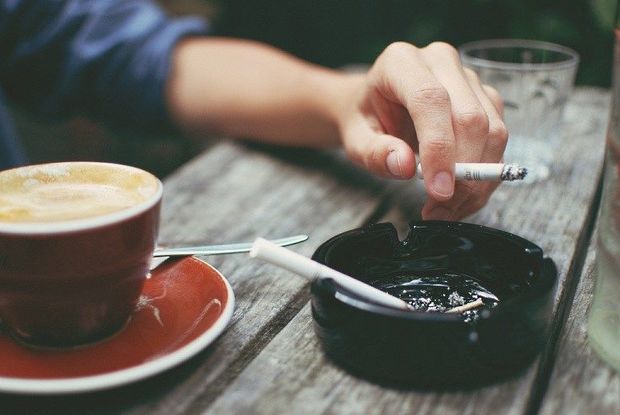 Госпродпотребслужба: в украинских кафе, барах, ресторанах снова нельзя курить