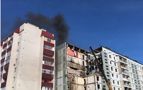 В Умани во время разбора завалов многоэтажки вспыхнул пожар