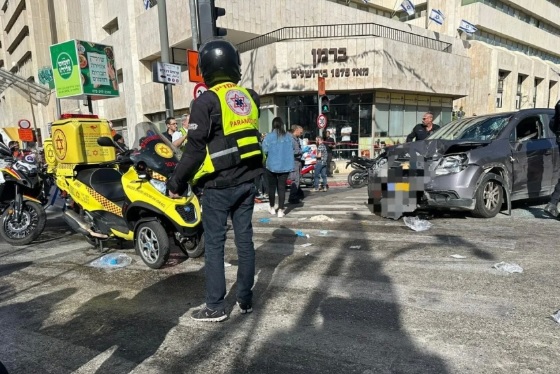 В Иерусалиме террорист въехал в авто в толпу: 5 пострадавших