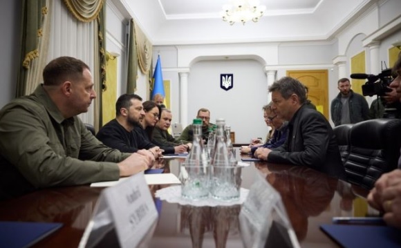 Зеленский встретился с вице-канцлером Германии: обсудили восстановление Черниговской области