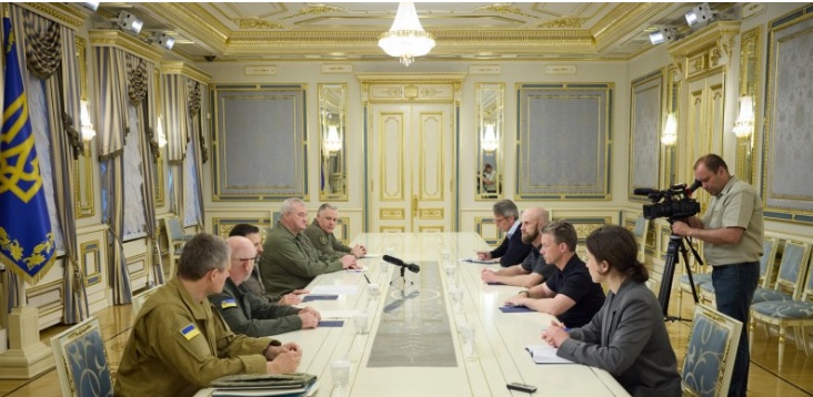 Зеленский провел встречу с министром обороны Швеции
