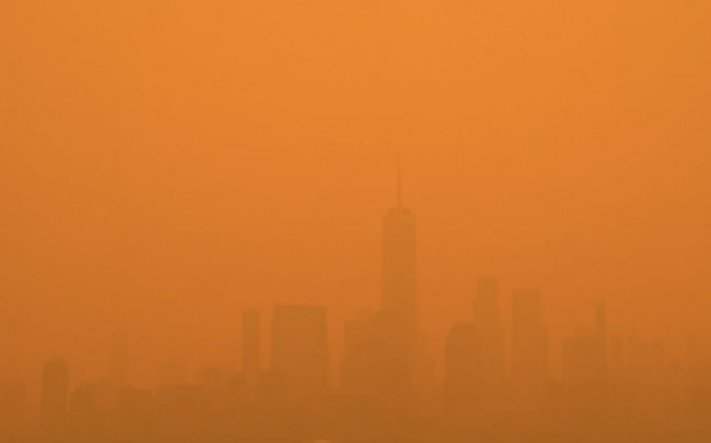 Из-за пожаров в Канаде Нью-Йорк накрыло оранжевым туманом
