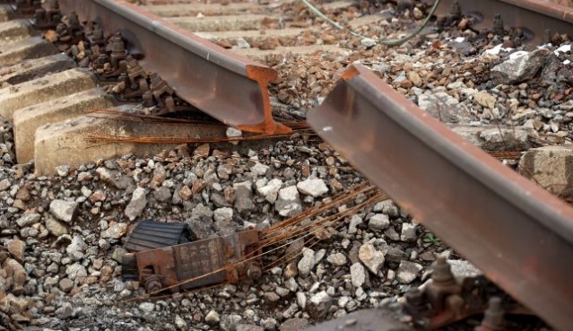 В Мелитополе взрывом повредило железную дорогу