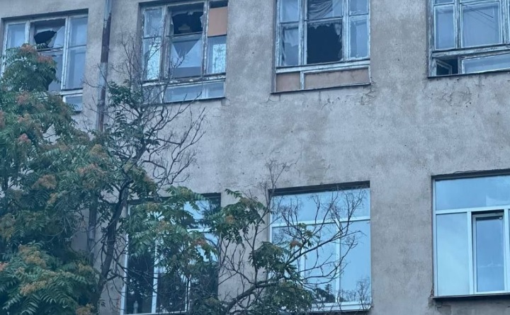 В ходе ночной атаки РФ на Одессу есть пострадавшие, в городе произошел пожар: первые подробности