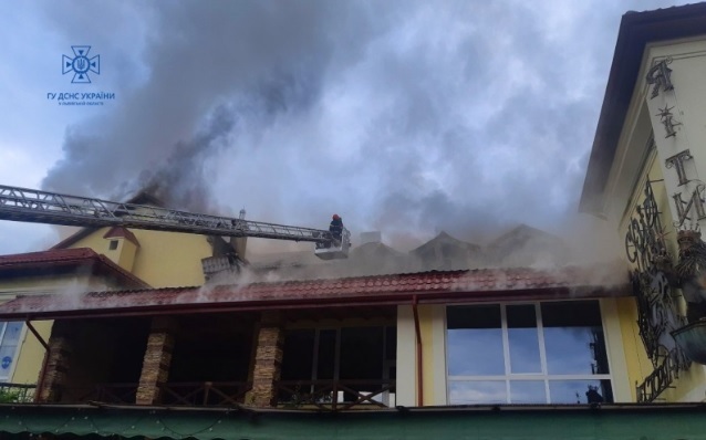 В Трускавце горела гостиница: жильцов эвакуировали