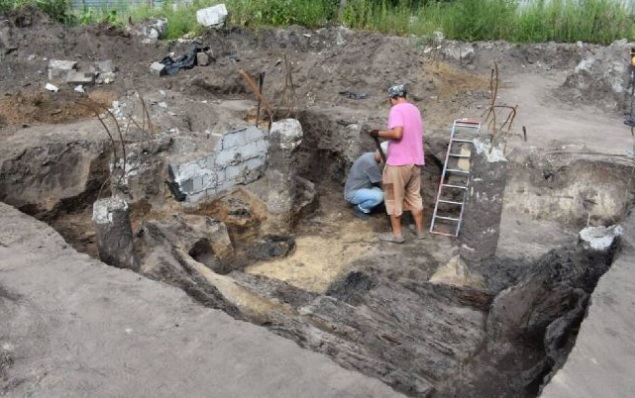  В Черкассах на месте демонтированного дома археологи нашли элемент замка, защищавшего от набегов крымских татар