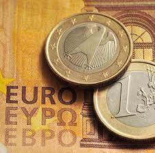 Спрос на евро растет: банки увеличили ввоз в Украину наличной валюты