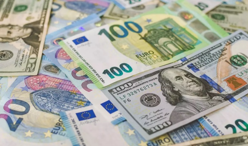 В украинских обменниках валюта евро подорожала до 43 гривен: обзор валютного рынка