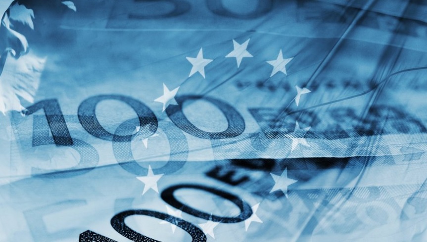 Европарламент в борьбе с отмыванием денег одобрил лимит наличных платежей в 10 тысяч евро