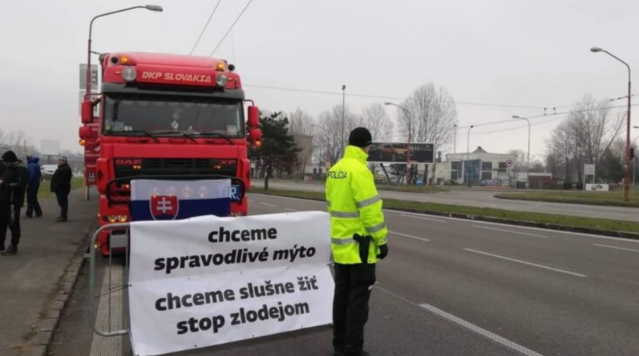На этой неделе словацкие перевозчики собираются заблокировать ПП на границе с Украиной