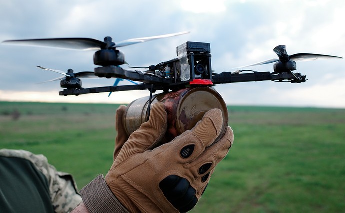 РФ начала использовать FPV-дроны с машинным зрением и автозахватом цели &#8212; соцсети