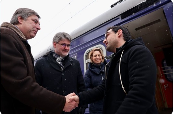 В Киев прибыл новый глава МИД Франции Сежурне