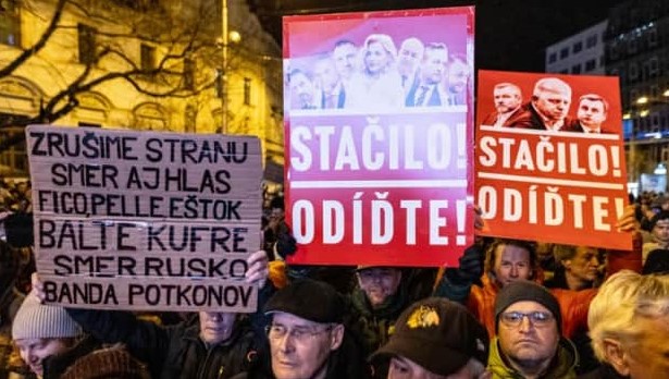В Словакии прошли протесты против правительства Фицо