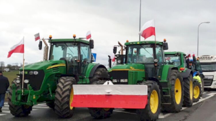 Польские фермеры заблокировали главную автомагистраль на пути в Германию