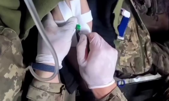 Боевым медикам в Украине разрешили использовать наркотические препараты
