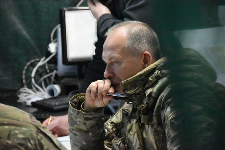 Главком ВСУ Сырский получил карт-бланш на кадровые перестановки в армии &#8212; Зеленский