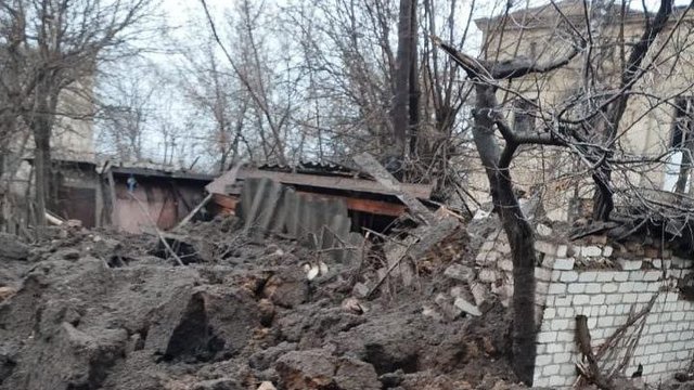 Горели дома, есть погибшие и раненые: РФ за сутки обстреляла не менее 8 областей Украины