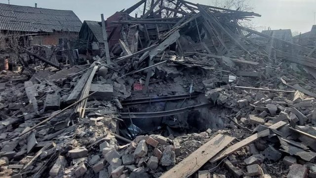 Есть погибшие и раненые, выжившие сидят без света: не менее 7 областей Украины за сутки обстреляли войска РФ