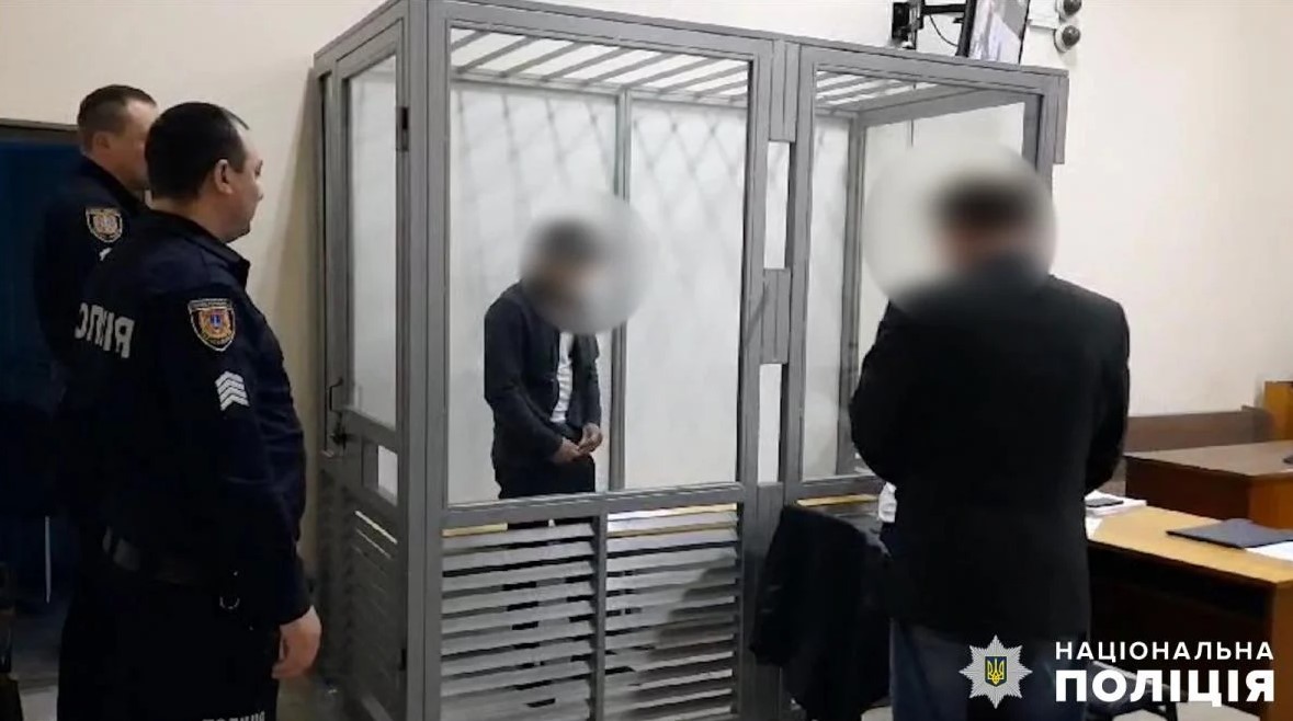 Подросток вероятно зарезал маму и 7-летнюю сестру:  что известно о двойном убийстве в Одесской области