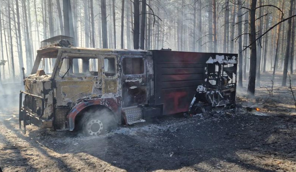 На северо-востоке Польши произошел крупный лесной пожар, сгорела машина  пожарных: читать на Golos.ua