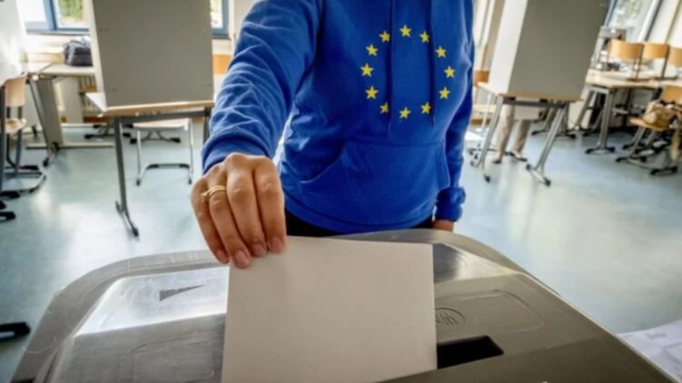 Выборы в Европарламент и поражение Макрона: как это повлияет на войну в Украине