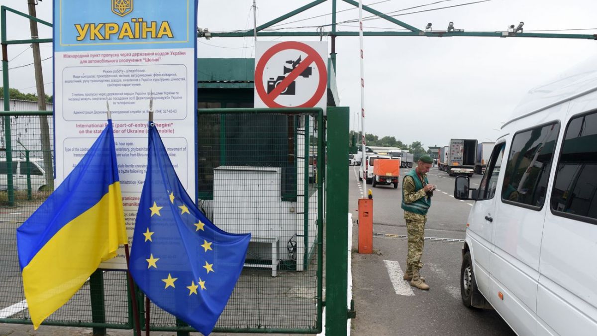 После расширения дорог на границе со Словакией возобновили работа пассажирского направления 