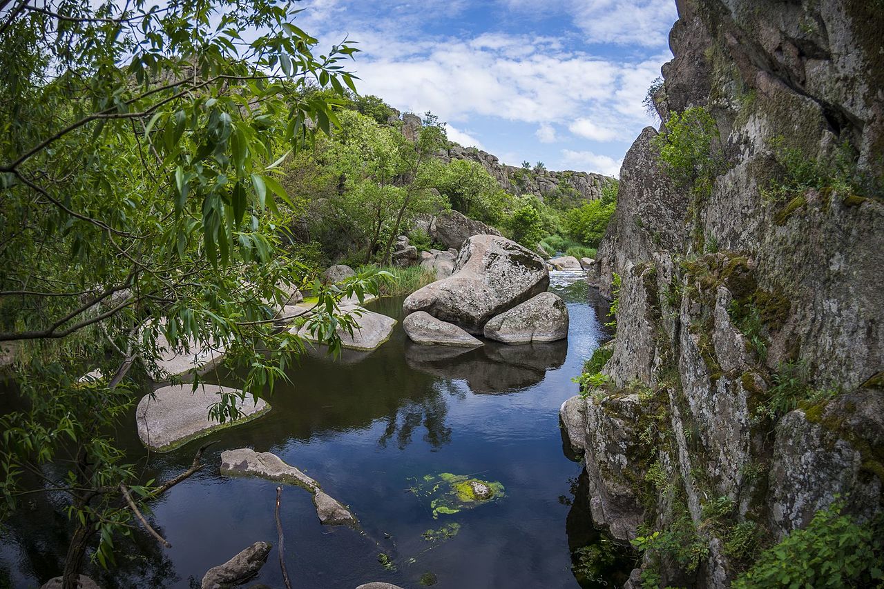 Природа, озёра, горы: какие каньоны в Украине стоит посетить туристам