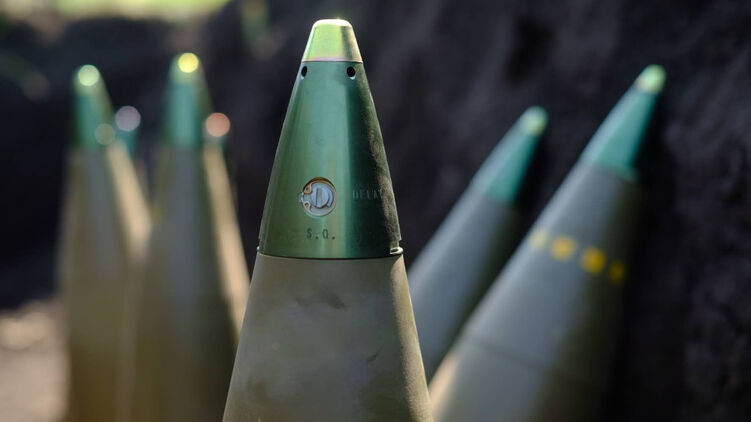 Украина получила по инициативе Чехии 50 тысяч снарядов