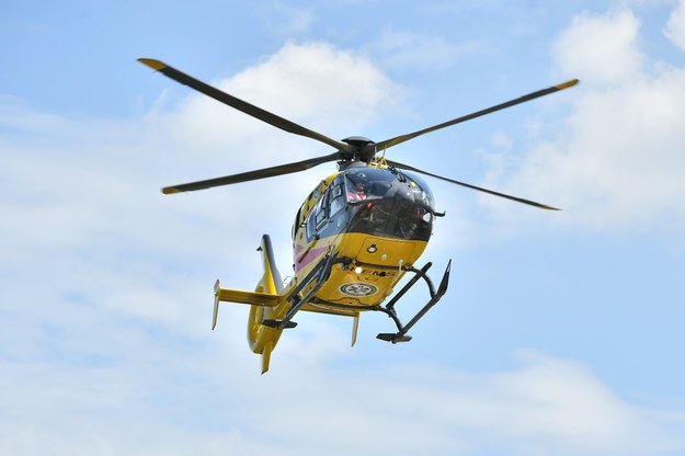 В Польше &#8212; ДТП: полицейское авто повредило на трассе вертолет спасателей